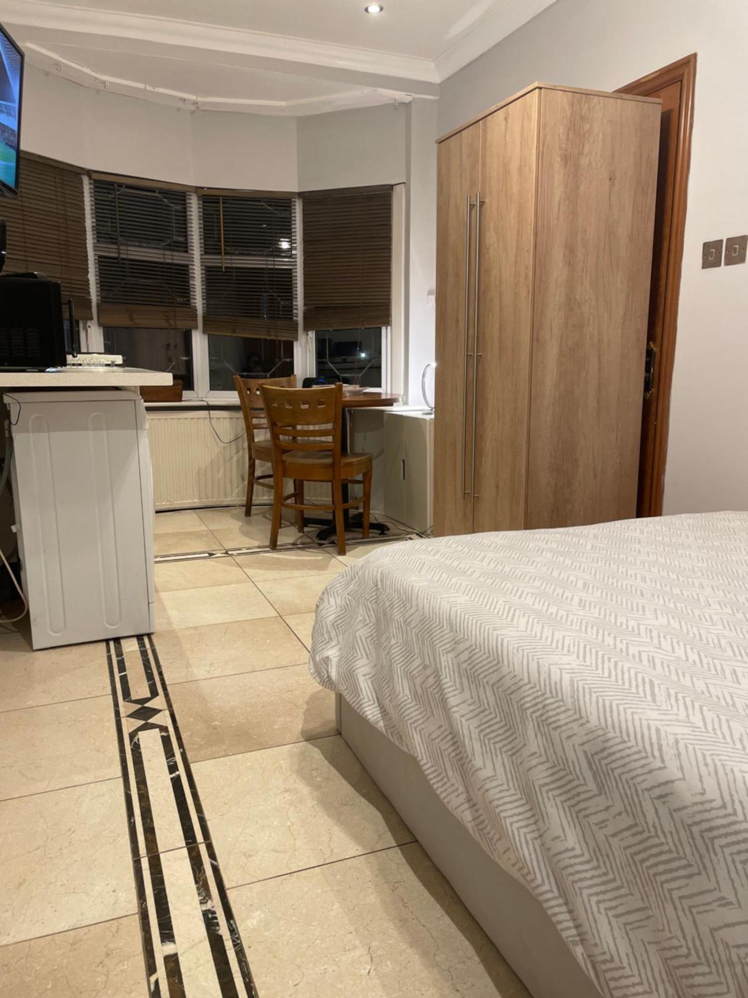 North London Studio Apartment מראה חיצוני תמונה