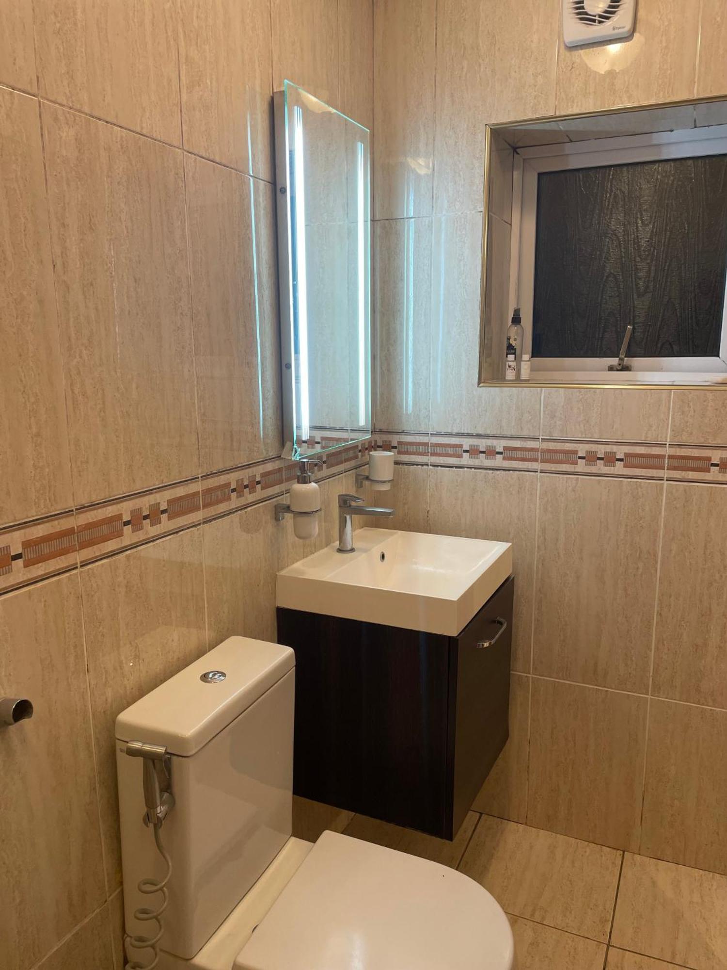 North London Studio Apartment מראה חיצוני תמונה