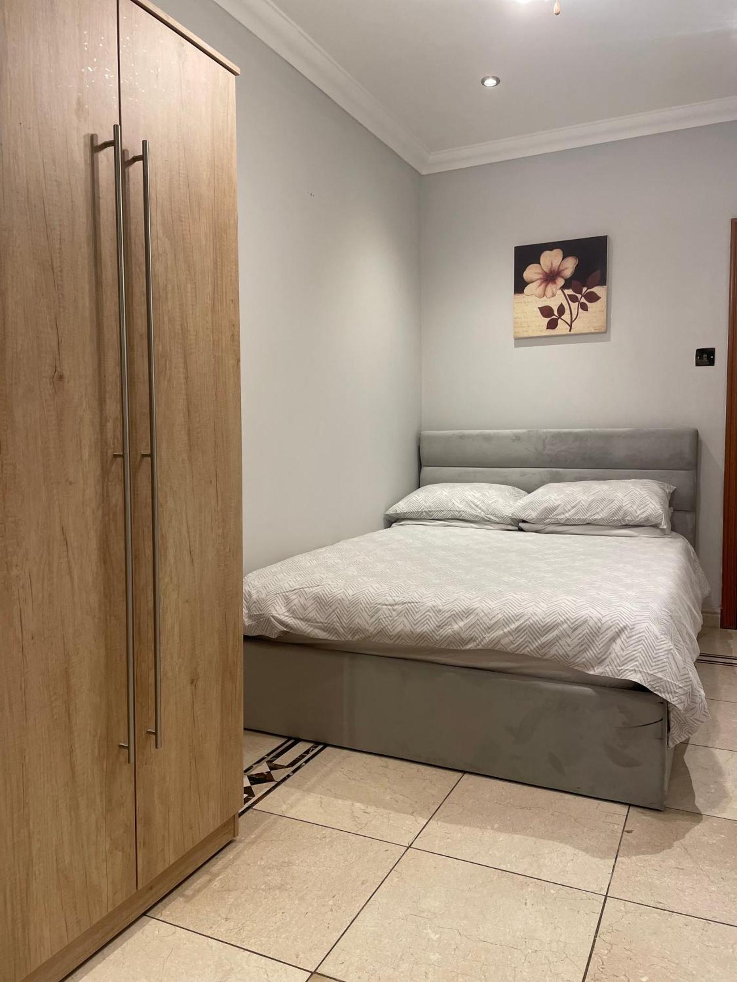 North London Studio Apartment מראה חיצוני תמונה