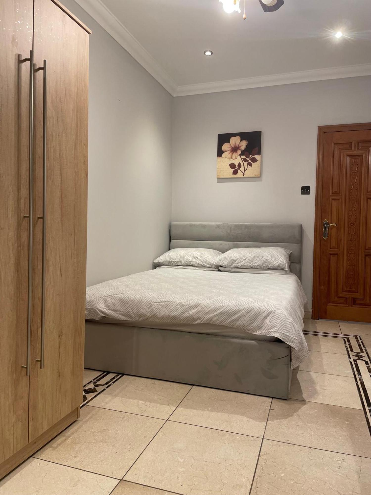 North London Studio Apartment מראה חיצוני תמונה
