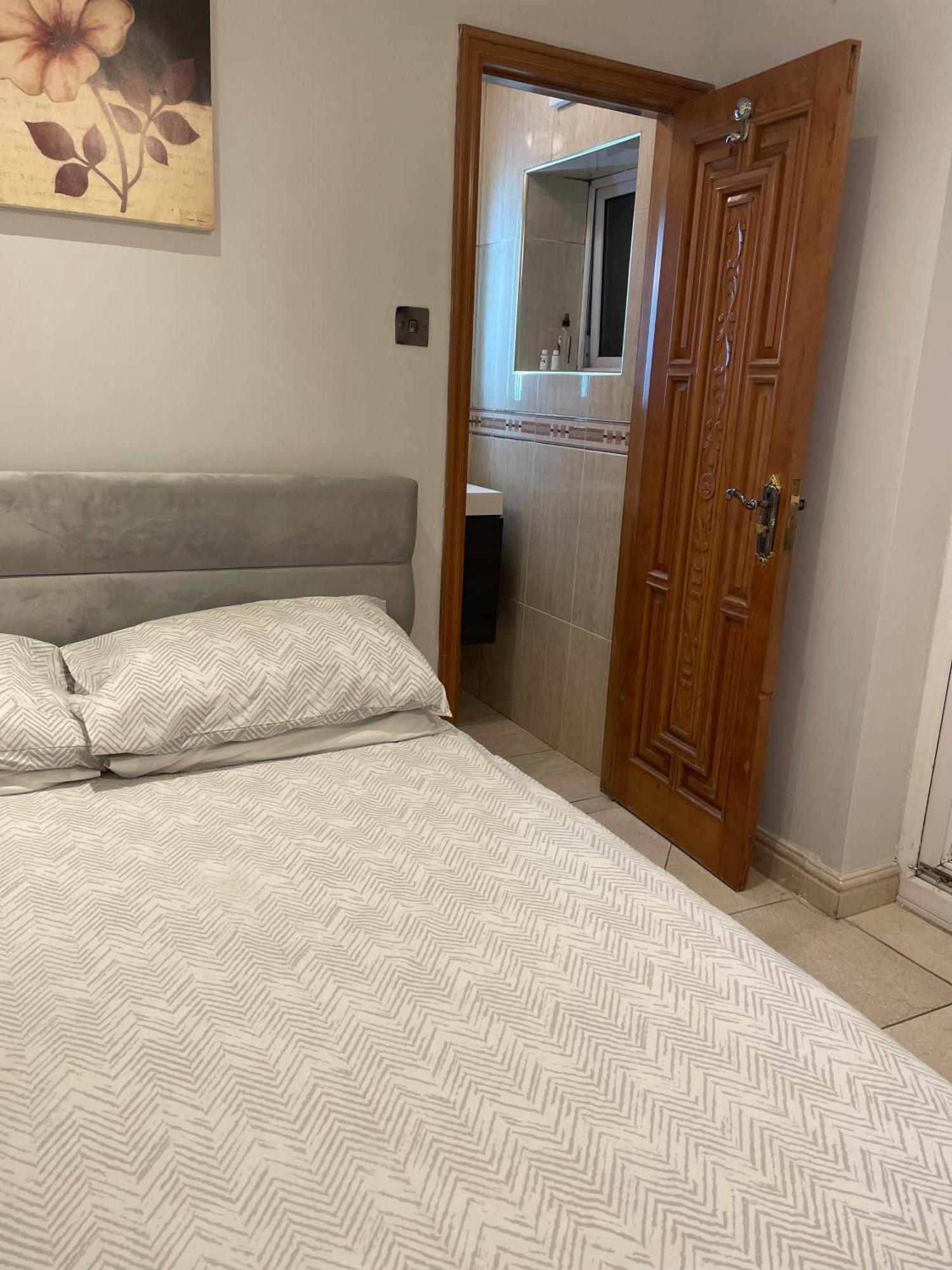North London Studio Apartment מראה חיצוני תמונה